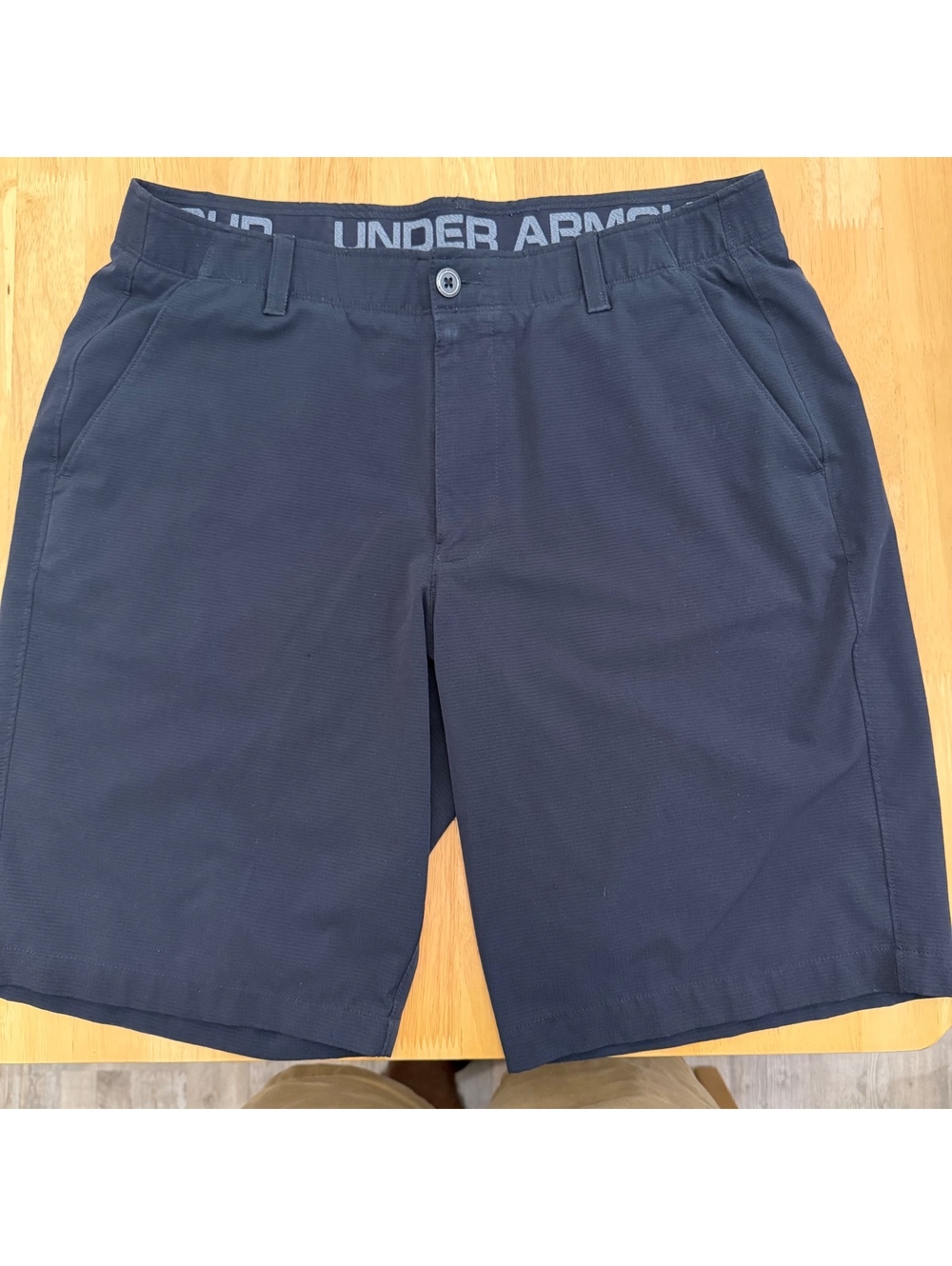 Under Armour Golf Shorts HeatGear Black Flat Athletic 10" INS Mens Sz 36